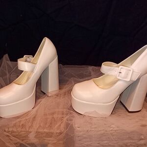 4in Off White Heels